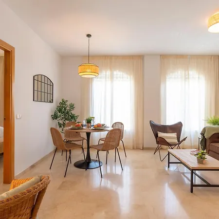 & Pool In Center Apartment Malaga